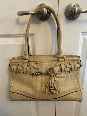 Cream Coach Hampton Shoulder Bag
